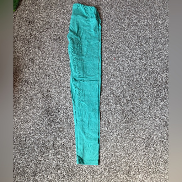 LulaRoe leggings 
one size 
never worn - Picture 1 of 3